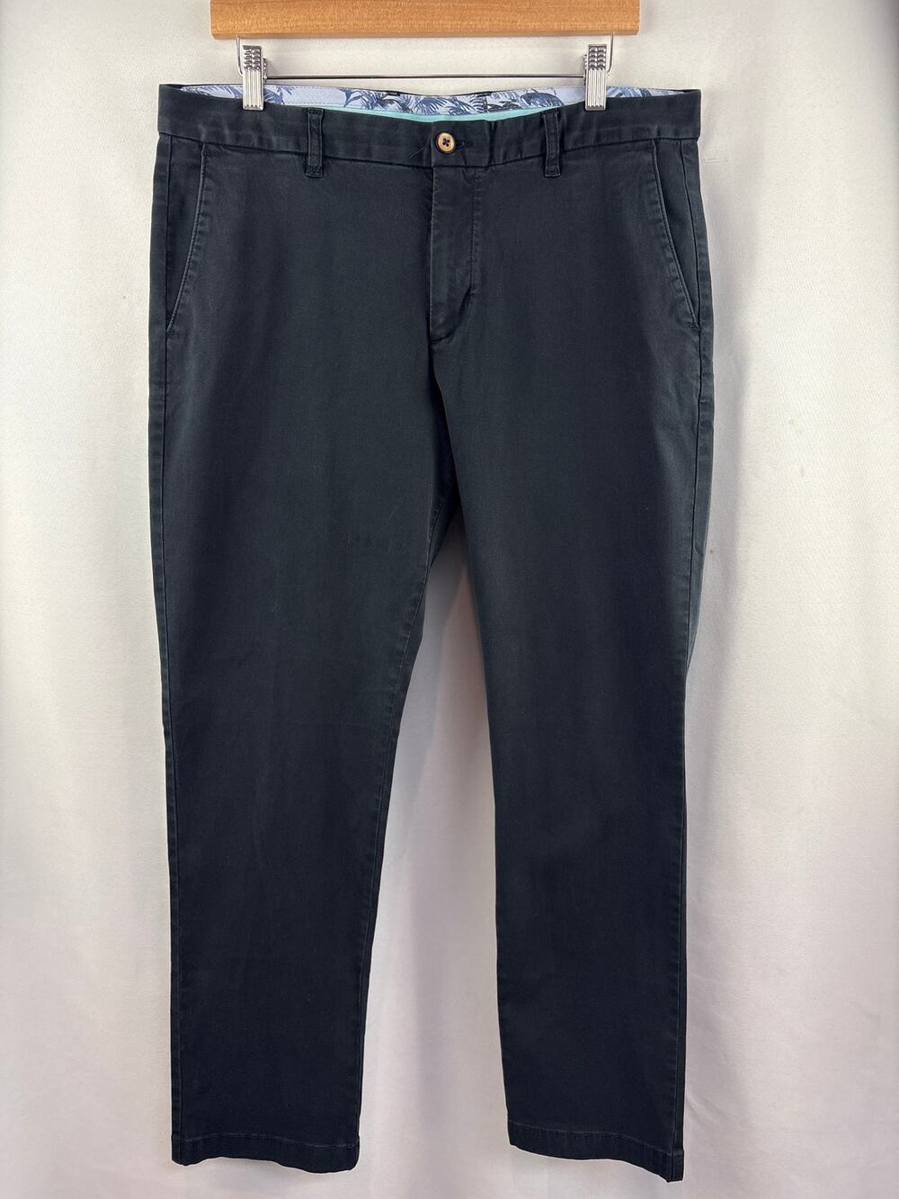 Men’s Tommy Bahama Size 36x30 Navy Blue Straight Leg Pants